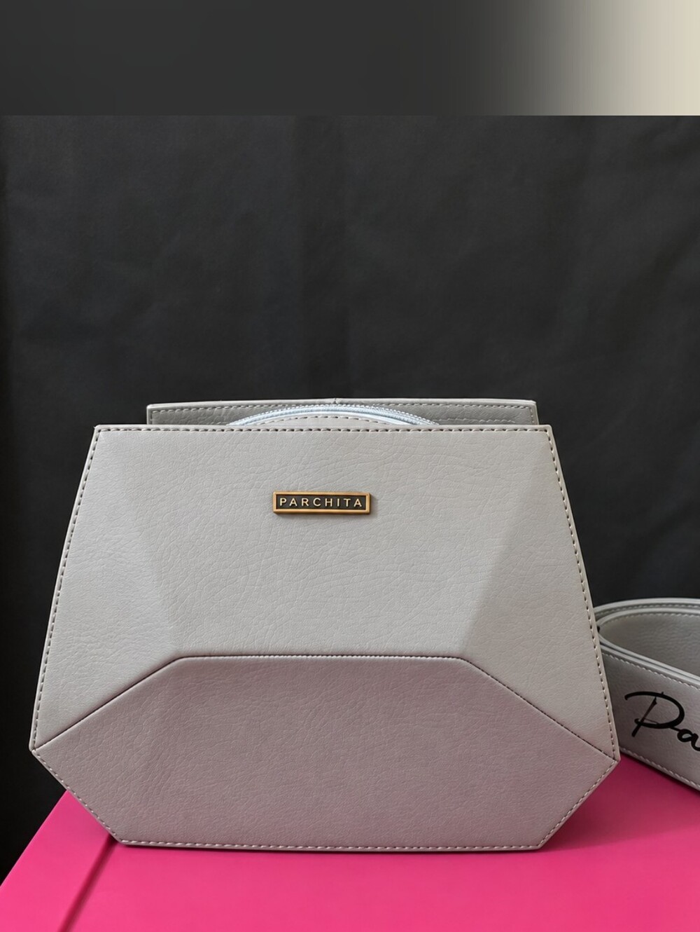 Parchita Simona Gray Crossbody Bag – New Without Tags